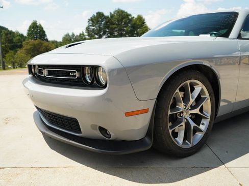 Used 2022 Dodge Challenger GT RWD image 17