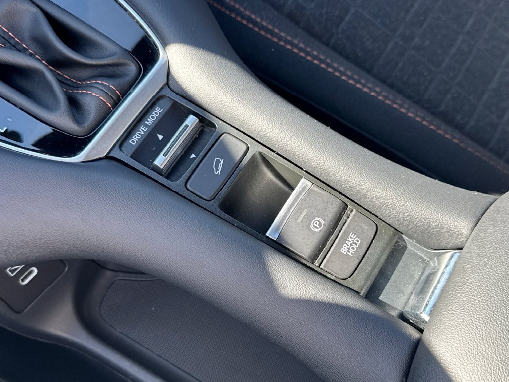 Used 2025 Honda HR-V Sport image 26