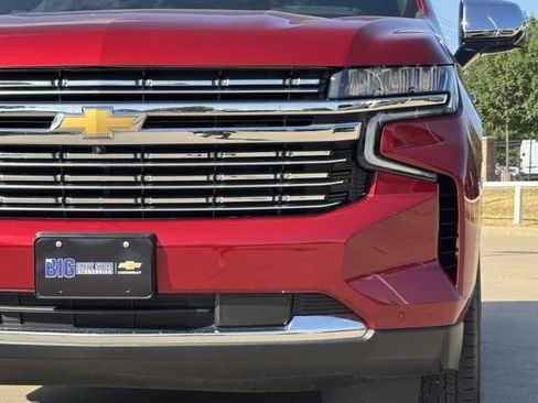 Used 2024 Chevrolet Suburban Premier w/ Premium Package AWD/4WD image 10