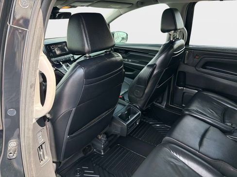 Used 2021 Honda Odyssey Touring image 12