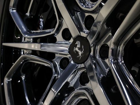 Used 2022 Ferrari SF90 Stradale image 87