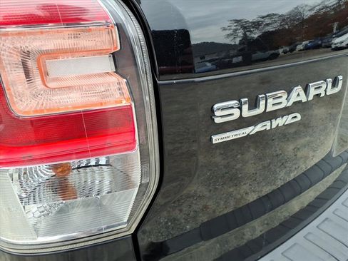 Used 2018 Subaru Forester 2.5i Premium image 9