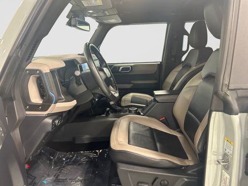 Used 2022 Ford Bronco Wildtrak AWD/4WD image 11