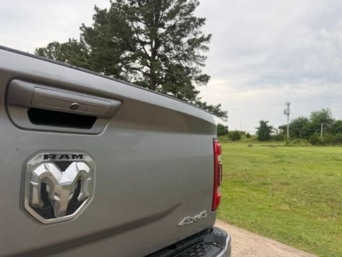 Used 2024 RAM 2500 Laramie AWD/4WD image 16