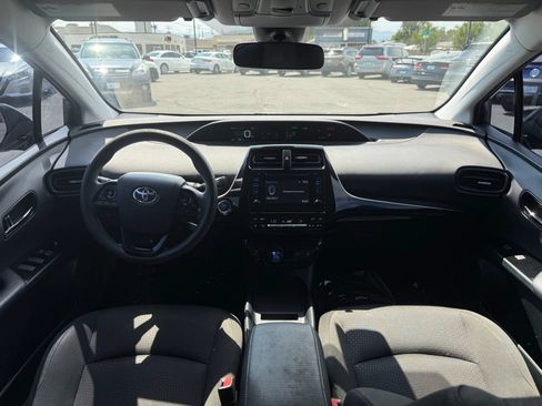 Used 2019 Toyota Prius LE w/ Carpet Mat Package FWD image 18