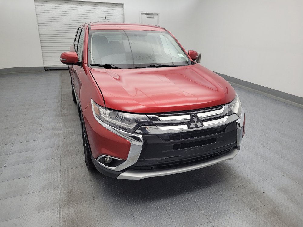 Used 2016 Mitsubishi Outlander SE AWD/4WD image 14