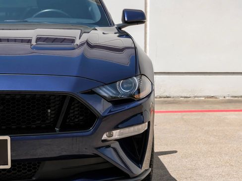 Used 2019 Ford Mustang GT Premium w/ Equipment Group 401A RWD image 39