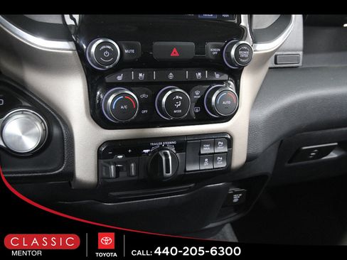 Used 2022 RAM 1500 Laramie AWD/4WD image 16