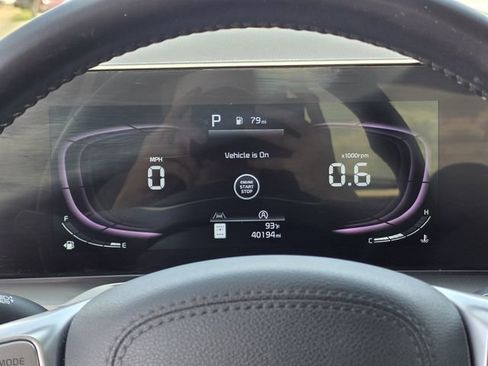 Used 2024 Kia Telluride S w/ S Sunroof Package FWD image 12