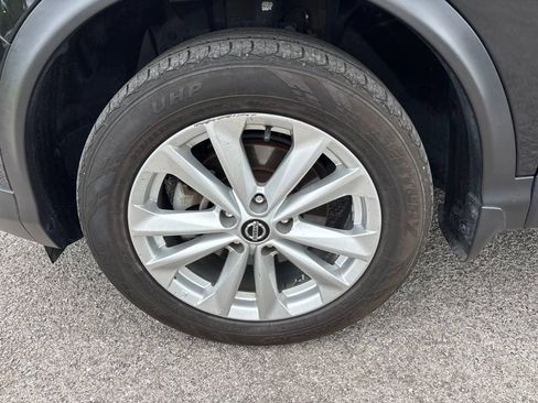 Used 2019 Nissan Rogue Sport SV FWD image 9