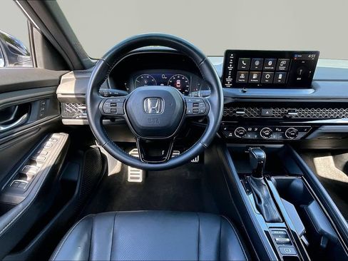 Used 2023 Honda Accord Sport image 8