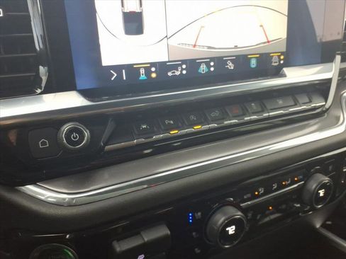 Used 2023 Chevrolet Silverado 1500 High Country image 12