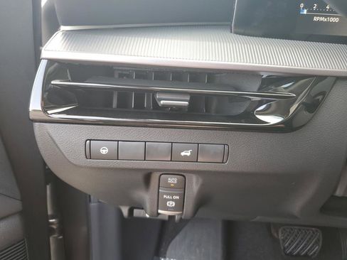 New 2025 Nissan Murano SV w/ Cargo Package AWD/4WD image 24