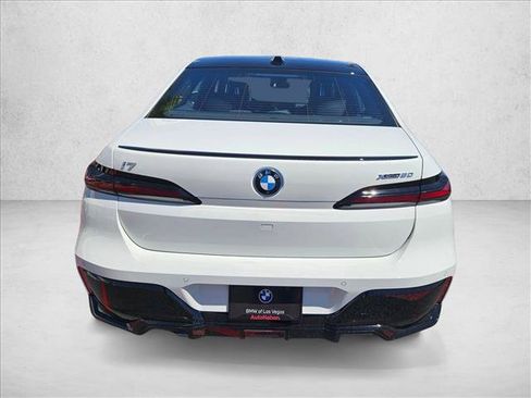 New 2026 BMW i7 xDrive60 AWD/4WD image 8