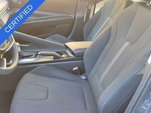 Used 2024 Hyundai Elantra SE image 16
