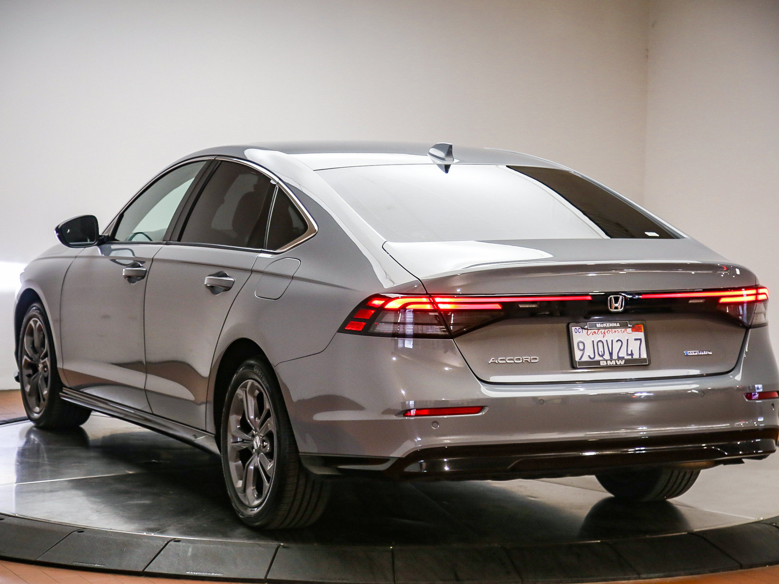 Used 2024 Honda Accord EX-L image 7