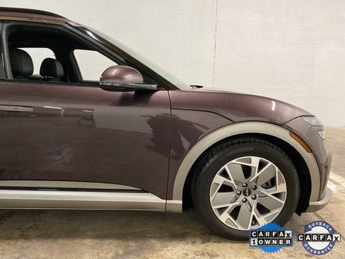 Used 2024 Genesis GV60 RWD image 97