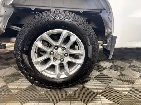Certified 2025 Chevrolet Silverado 1500 LT w/ Z71 Off-Road Package image 23