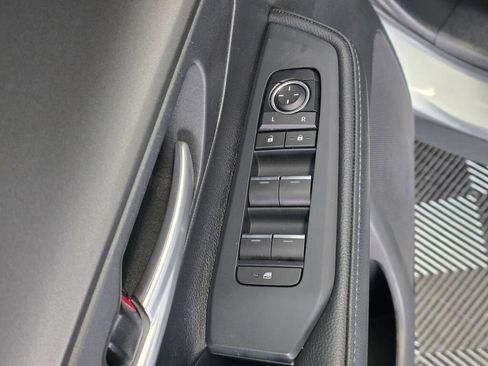 Used 2025 Toyota Grand Highlander AWD image 20