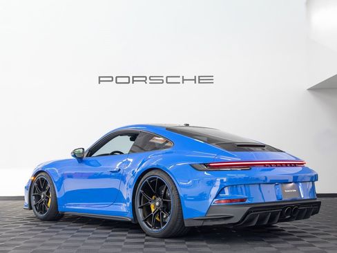 Used 2022 Porsche 911 GT3 image 3
