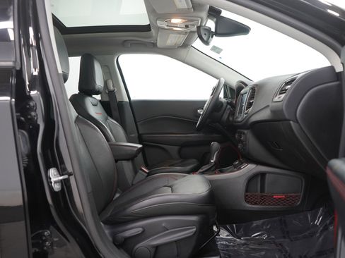 Used 2017 Jeep Compass Trailhawk w/ Leather Interior Group image 10