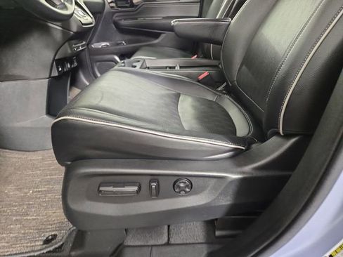 Used 2023 Honda Odyssey Elite image 32