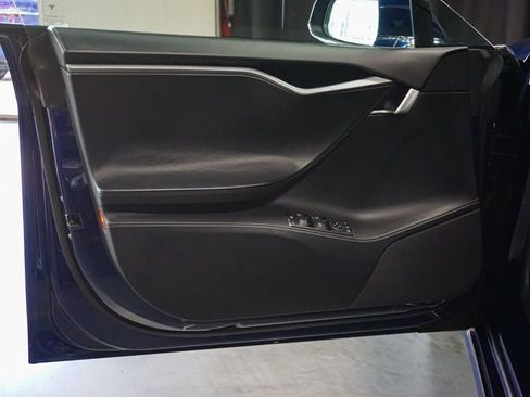 Used 2018 Tesla Model S AWD image 18
