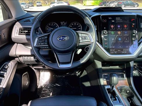 Used 2023 Subaru Ascent Touring image 5