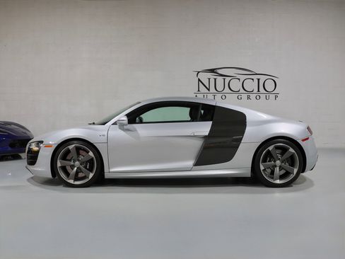 Used 2011 Audi R8 V10 AWD/4WD image 6