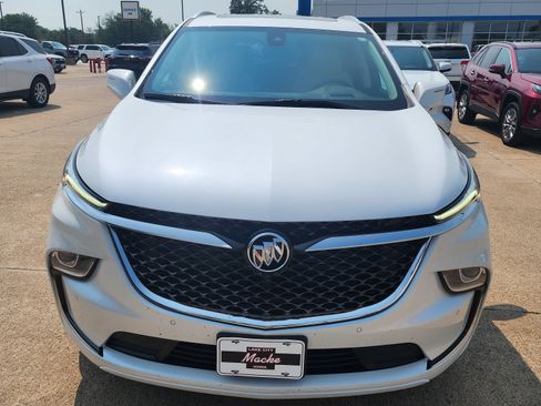 Used 2022 Buick Enclave Avenir w/ Trailering Package, 5000 lbs. AWD/4WD image 2