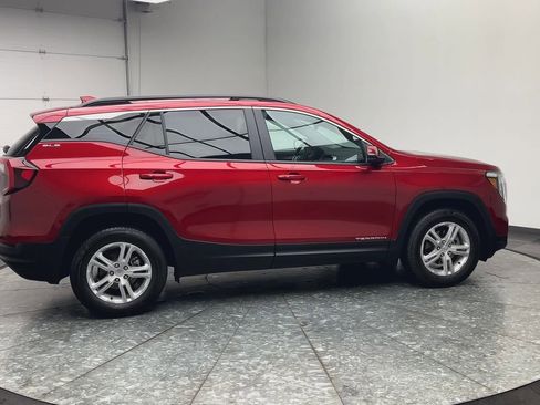 Certified 2023 GMC Terrain SLE w/ Driver Convenience Package image 38