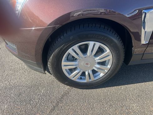 Used 2015 Cadillac SRX Luxury w/ Driver Awareness Package image 7