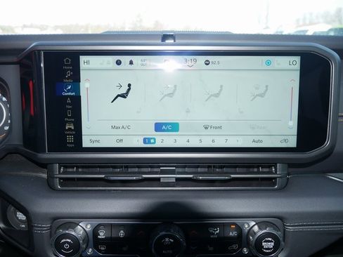 Used 2024 Jeep Wrangler Sahara w/ Technology Group image 22