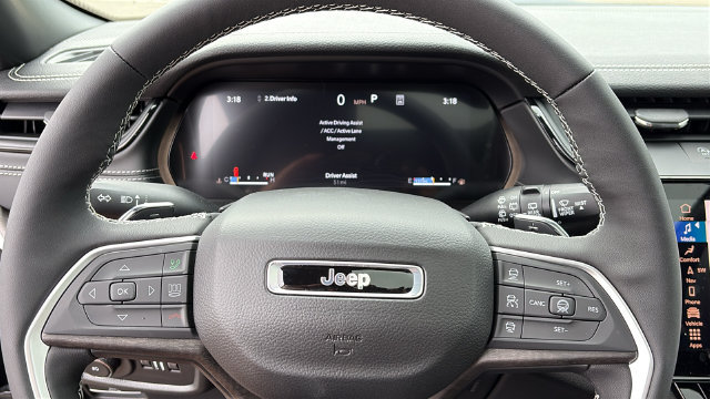 New 2027 Jeep Grand Cherokee Limited AWD/4WD image 12