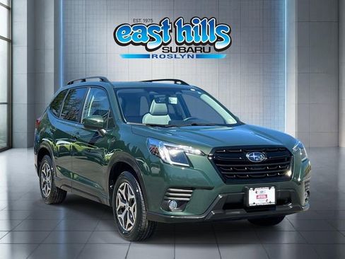 Certified 2023 Subaru Forester Premium AWD/4WD image 1