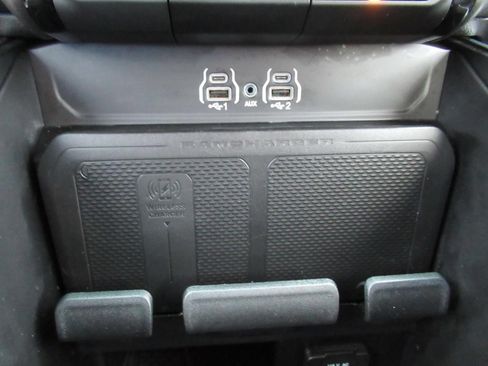 Used 2025 RAM 1500 Laramie w/ Sport Appearance Package AWD/4WD image 26