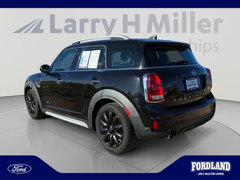 Used 2019 MINI Cooper Countryman ALL4 AWD/4WD image 3