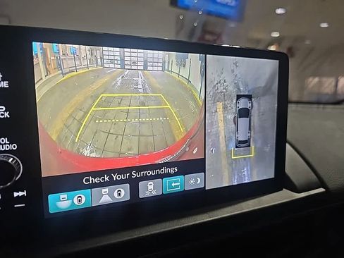 Used 2024 Honda Pilot TrailSport image 20