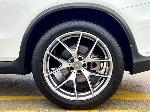 Certified 2022 Mercedes-Benz GLC 43 AMG 4MATIC image 49