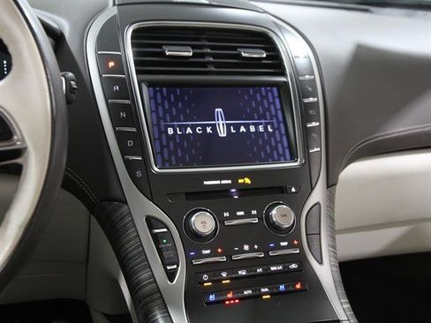 Used 2019 Lincoln Nautilus Black Label image 10