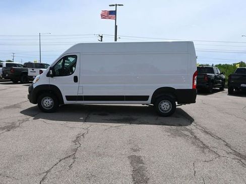 Used 2023 RAM ProMaster 2500 FWD image 9