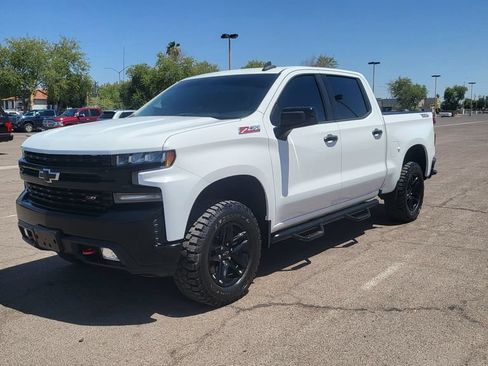 Used 2020 Chevrolet Silverado 1500 LT Trail Boss AWD/4WD image 4