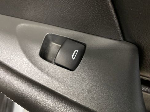 Used 2023 Buick Envision Essence w/ Technology Package I AWD/4WD image 25
