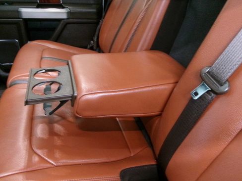 Used 2018 Ford F150 King Ranch w/ Equipment Group 601A Luxury AWD/4WD image 31