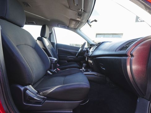 Used 2015 Mitsubishi Outlander Sport ES image 36