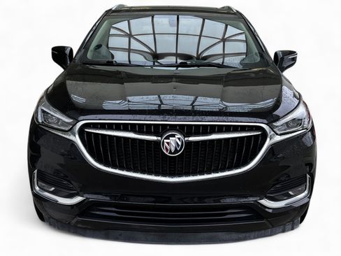 Used 2021 Buick Enclave Essence w/ Sound and Sites Package image 3