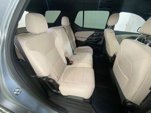 Certified 2023 Chevrolet Traverse LS FWD image 13