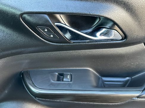 Used 2018 GMC Acadia SLT image 22