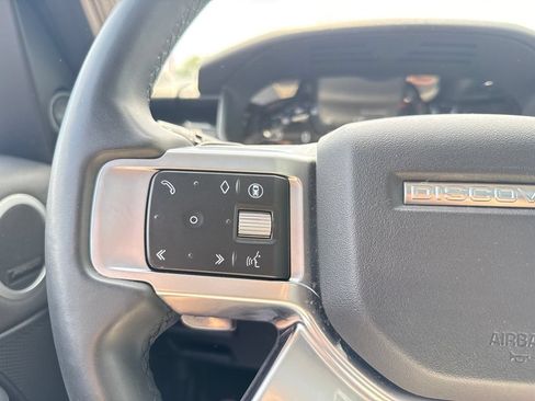 Used 2024 Land Rover Discovery S AWD/4WD image 15