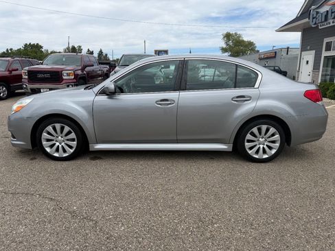 Used 2011 Subaru Legacy 2.5i Limited AWD/4WD image 2